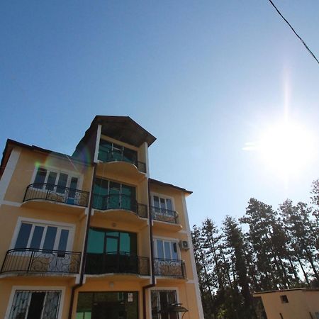 Gala Hotel Ureki Exterior photo